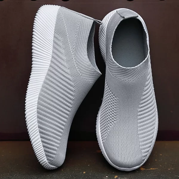 Sapatos rasos elásticos respiráveis para mulheres, tênis leves, calçados esportivos, primavera e verão