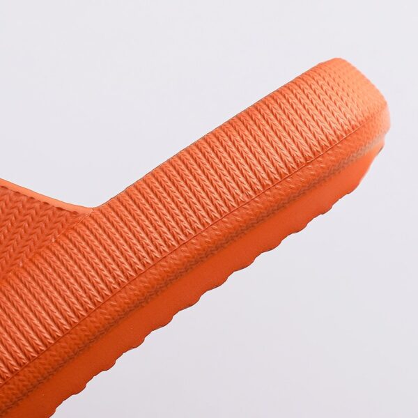 Chinelos unissex Grossa Plataforma Nuvem, Banheiro Interior Slides Macio EVA Anti-Slip Home Floor Slides  Verão sapatos. - Image 2