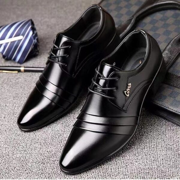 Sapatos de couro masculino Oxford de laca, sapatos luxuosos, sapatos de dedo apontado, sapatos clássicos Derby, tamanho 38-48 - Image 17