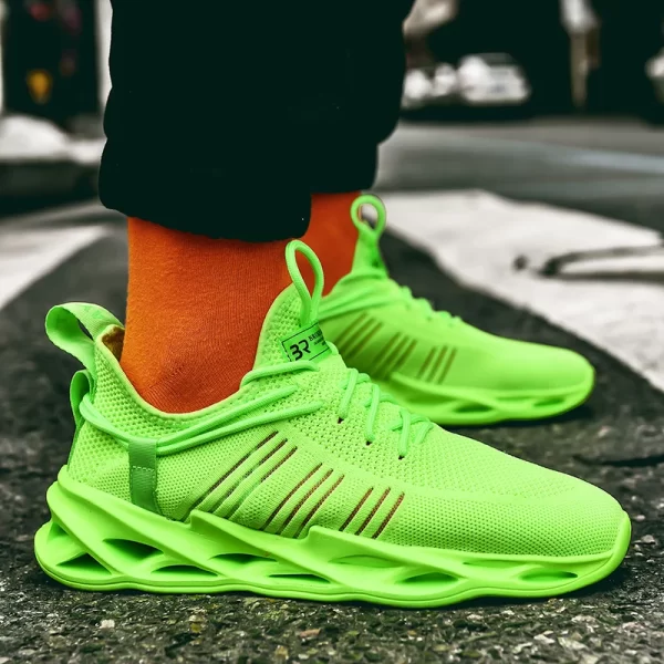 Tênis unissex de malha esportiva ao ar livre, tênis atlético respirável, tênis vermelho com furos, moda casal, novo, quente - Image 5