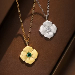 Colar feminino, S925 Colar Flor de Prata, Pingente de Grama de Quatro Folhas, Corrente de Colarinho Feminino, Zircão Brilhante, Jóias de Luxo