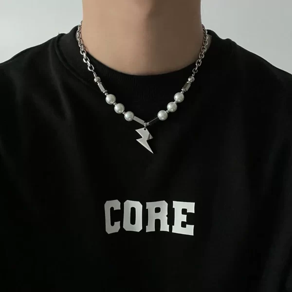 Colar pingente unissex em forma de relâmpago, gargantilha hip-hop punk, corrente de aço inoxidável pérola. - Image 2