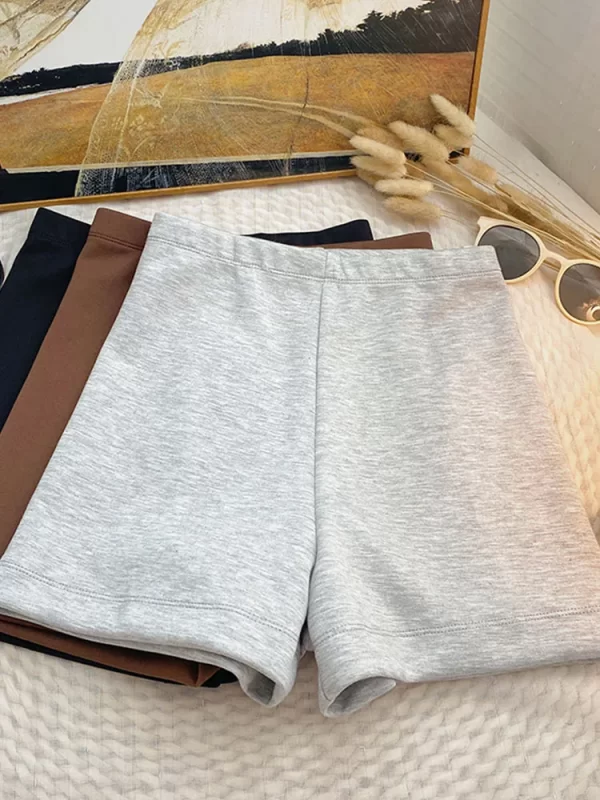 Shorts/Calção preta de cintura alta feminina, perna larga, casual, versátil, moda coreana, Y2K, Spice Girls, outono, inverno, novo. - Image 2