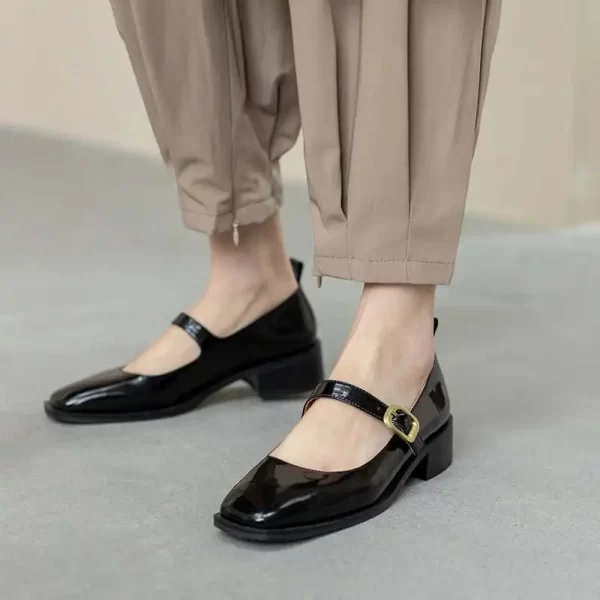 Sapato de couro genuíno feminino, Krazing pot- dedo do pé quadrado, salto baixo, de primavera, fivela cinta, mary janes, l3f4. - Image 4
