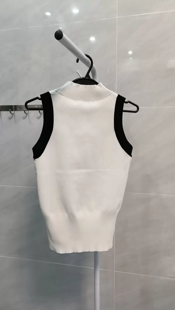 Camiseta regata de malha de diamante feminina slim fit, blusa regata, suéter sem mangas, curto, contraste, preto, branco, primavera, verão, nova moda.