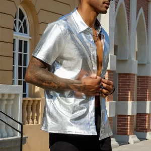 Camisa masculina, manga curta com botão e lapela brilhante, tops monocromáticos, de boate, moda festa, verão.